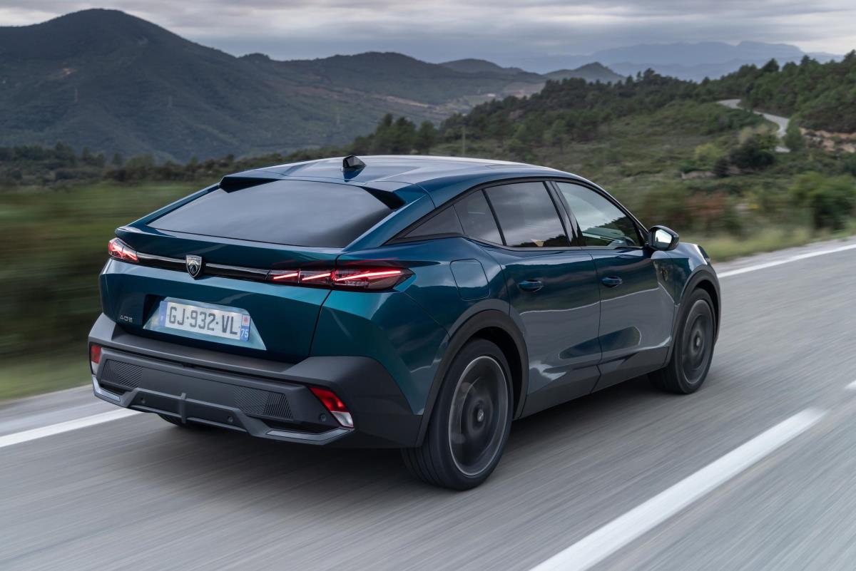 Peugeot 408 Fotoğrafları