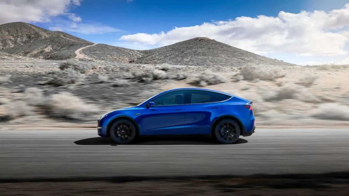 Tesla Model Y Fotoğrafları