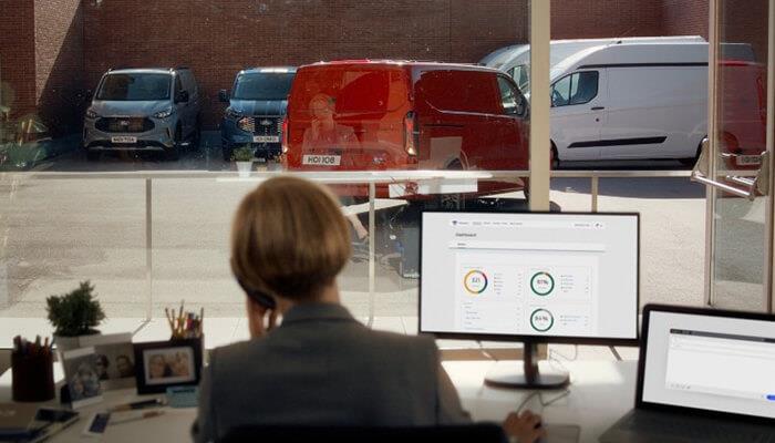 Ford Transit Custom Van Fotoğrafları