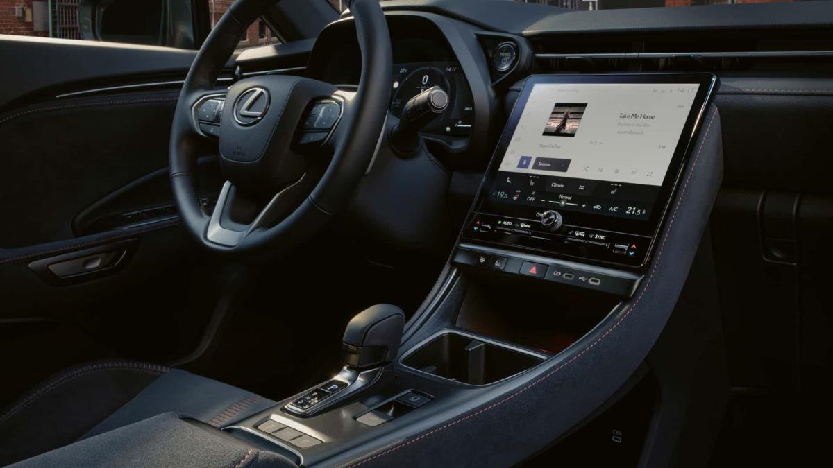 Lexus LBX Fotoğrafları