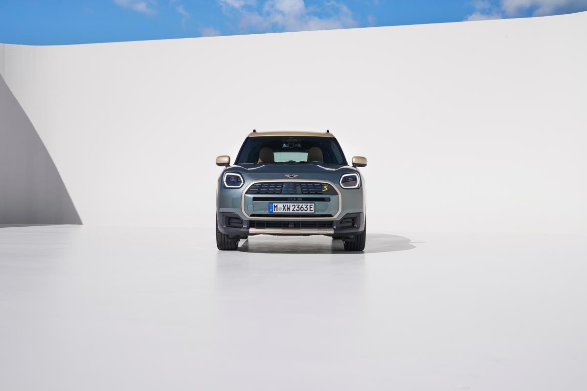 Mini Countryman E Fotoğrafları