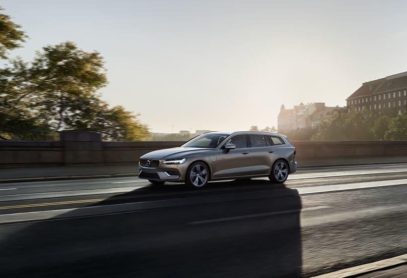 Volvo V60 Cross Country Fotoğrafları