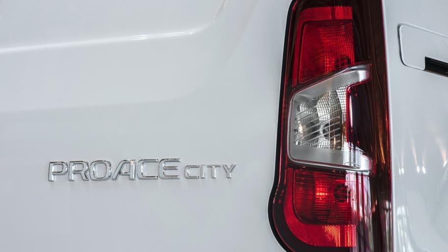 Toyota Proace City Cargo Fotoğrafları