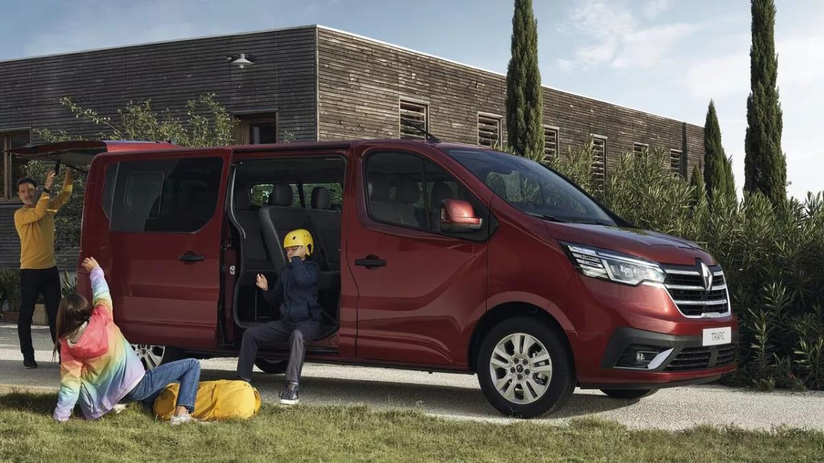 Renault Trafic Combi Fotoğrafları