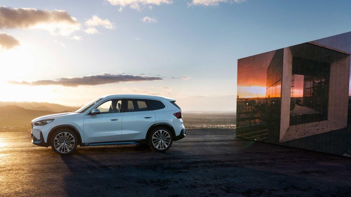 BMW İX1 Fotoğrafları